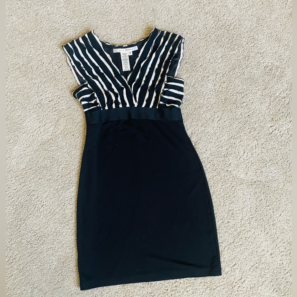 Max Studio dress size small.